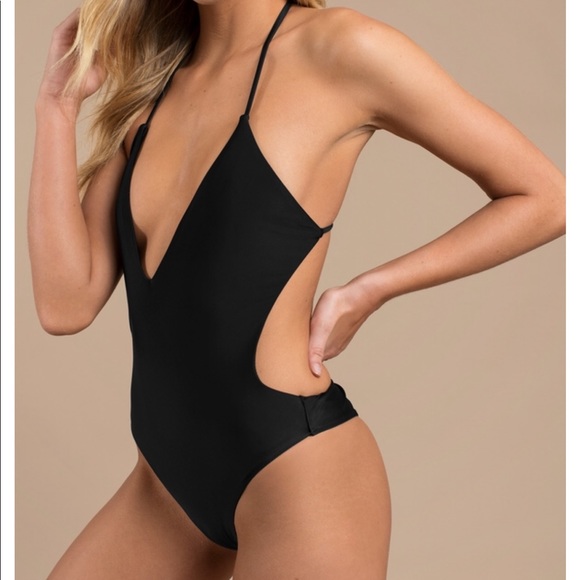 Swimsuit - Picture 2 of 4